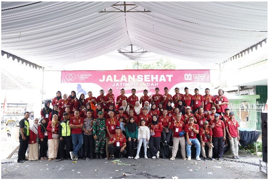 Jajaran direksi dan keluarga besar Jatinom Indah